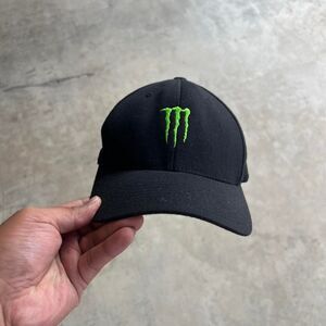 Monster Energy fitted dad cap Mens size S - M y2k
